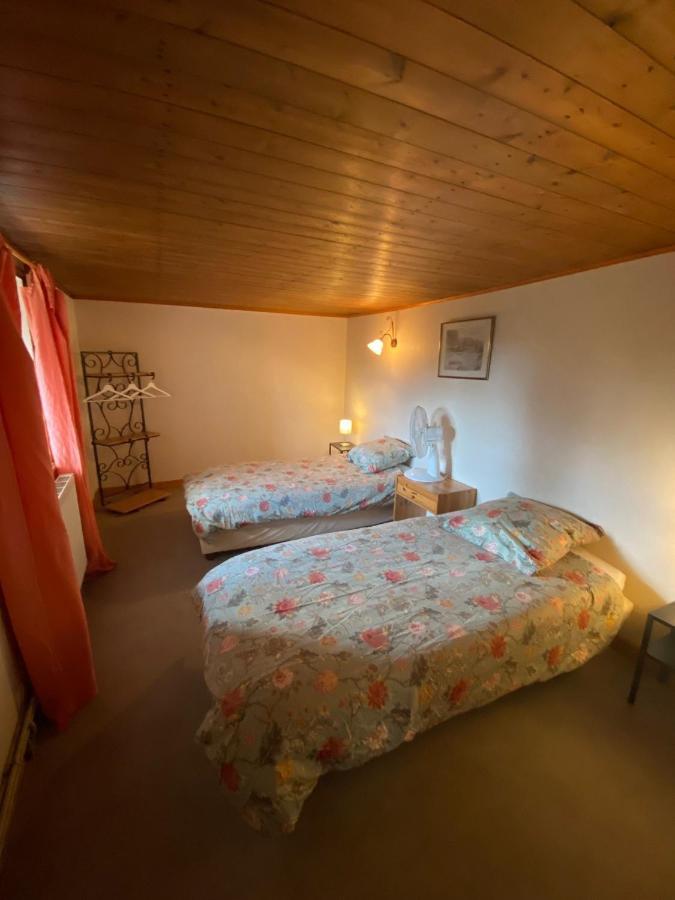 Philoufleur - Gite Restaure En Campagne Chaneins Εξωτερικό φωτογραφία